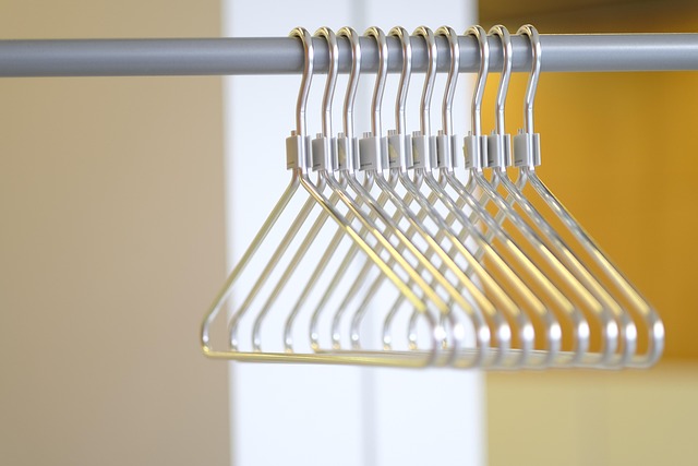 Hangers (20–40 pack)